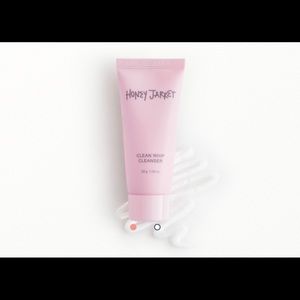 NWOT Honey Jarret Clean Whip Cleanser